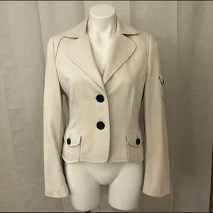 Akris Punto Size 8 Ivory Jacket